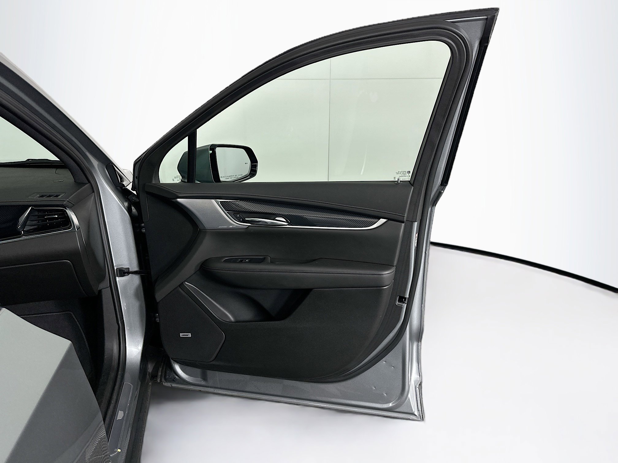 Used 2025 Cadillac XT6 Sport image 36