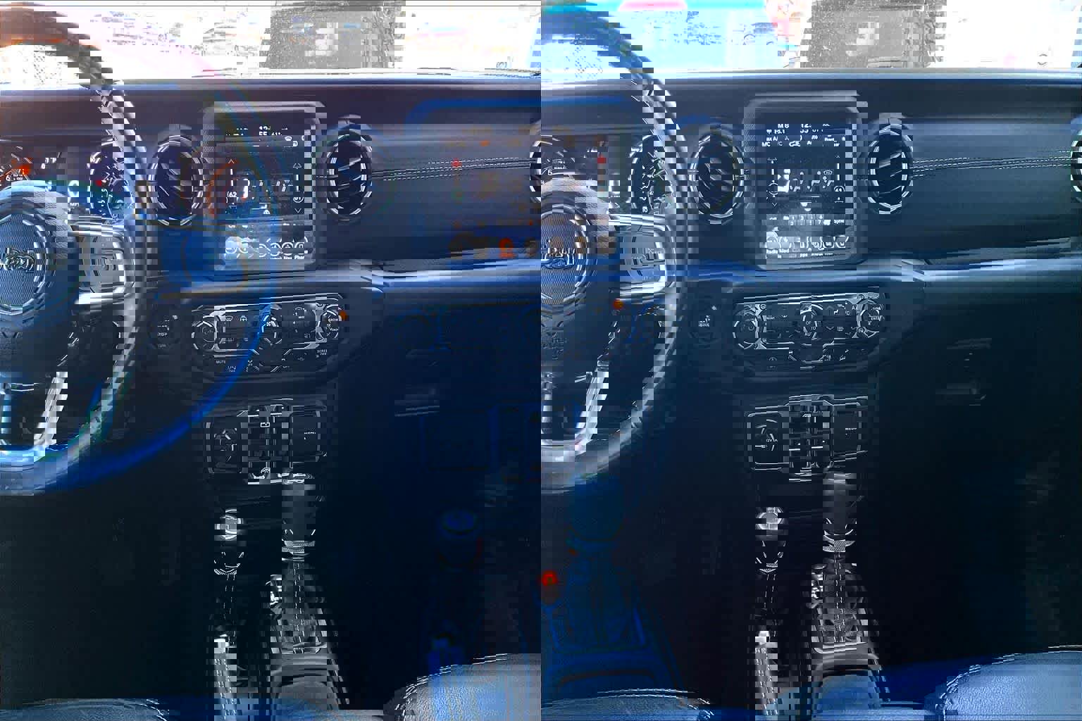 Used 2019 Jeep Wrangler Unlimited Sahara image 7