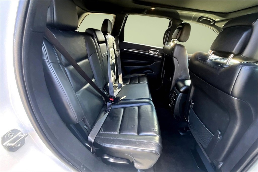 Used 2022 Jeep Grand Cherokee Limited image 21