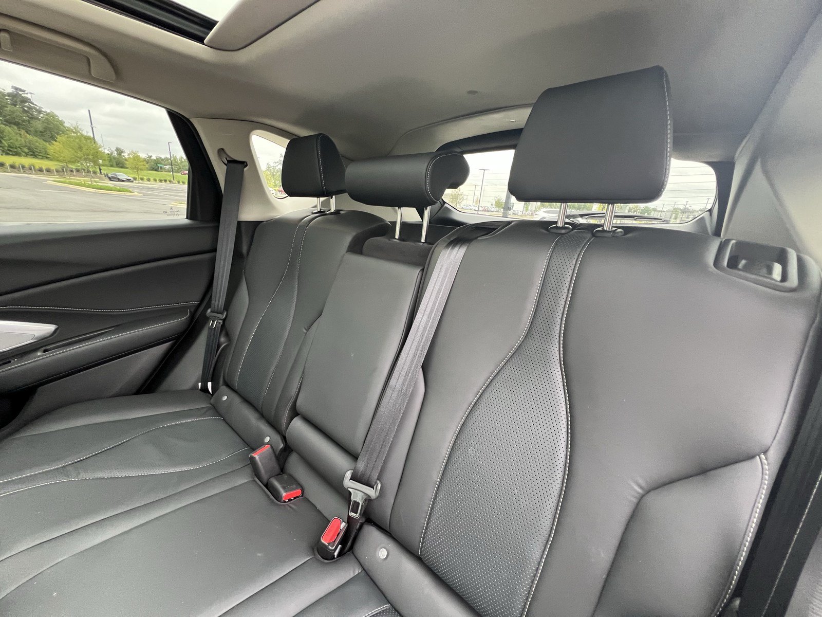 Used 2022 Acura RDX w/ Technology Package FWD image 34