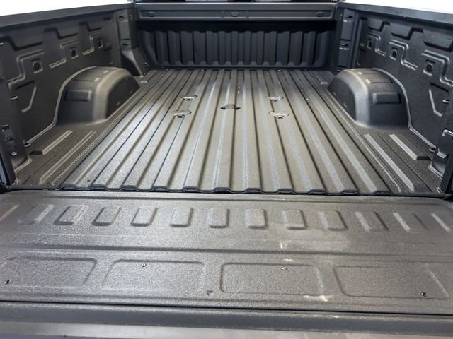 Used 2025 Chevrolet Silverado 2500 Custom w/ Custom Value Package AWD/4WD image 26