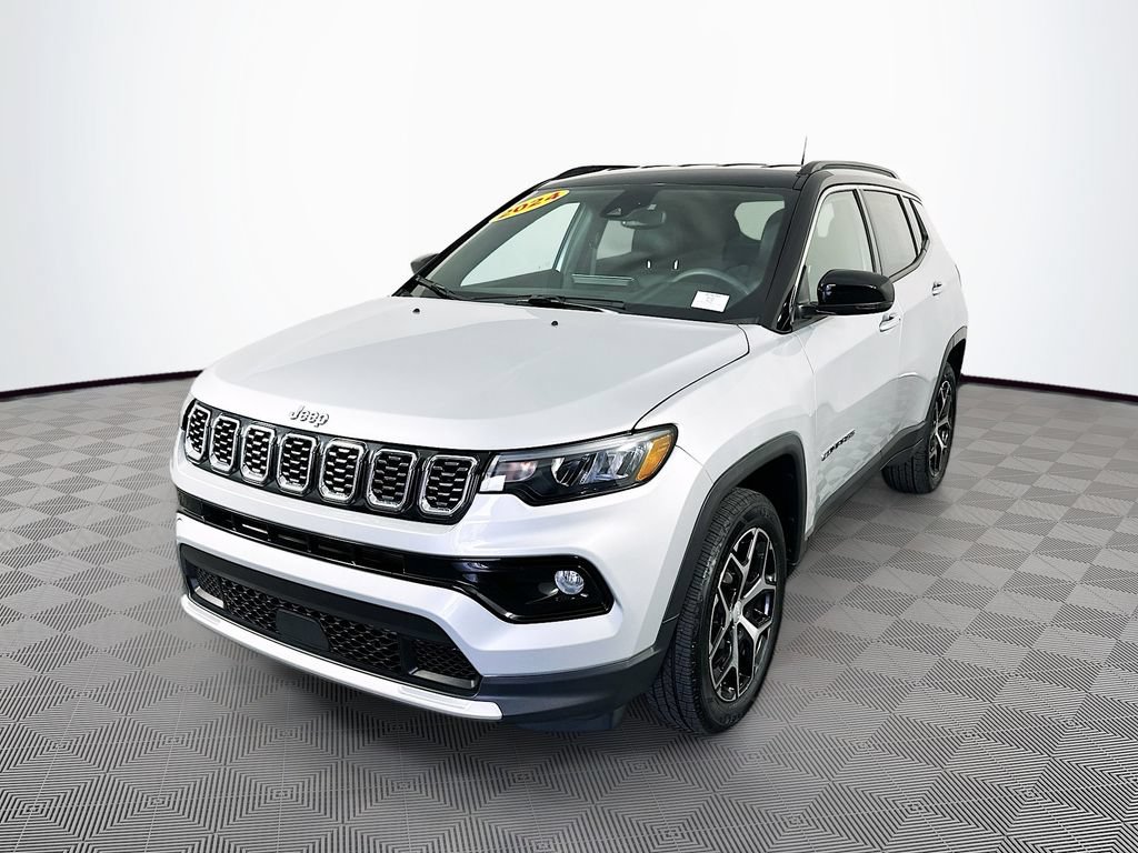 Certified 2024 Jeep Compass Limited AWD/4WD image 5