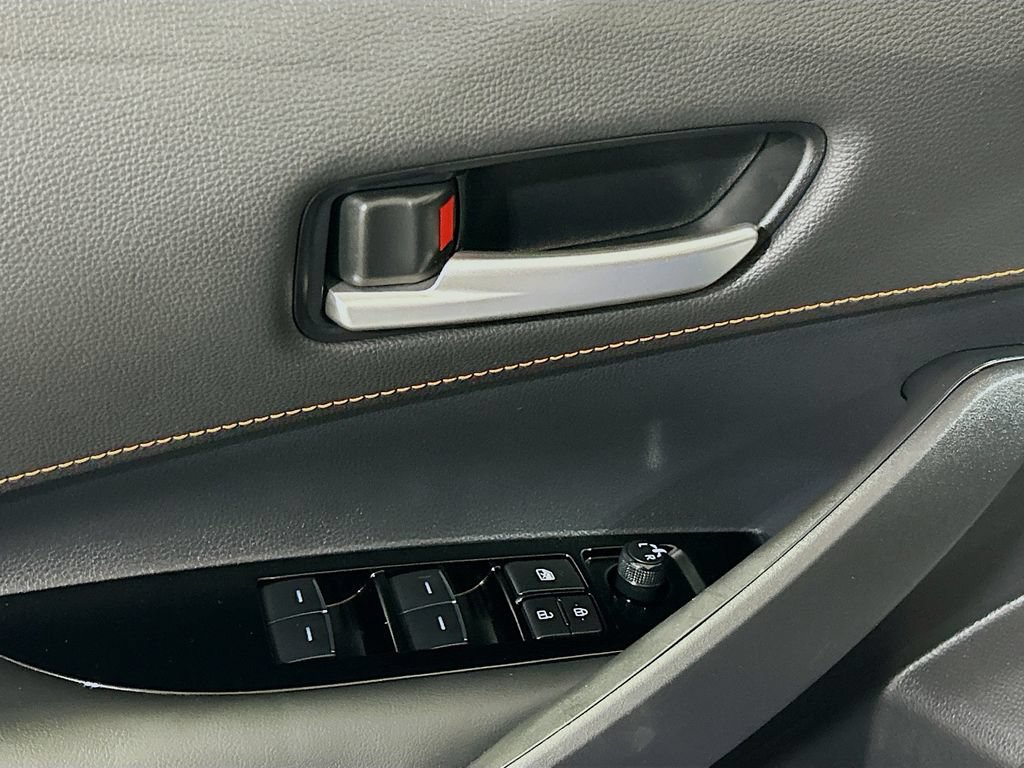 Used 2026 Toyota Corolla SE FWD image 15