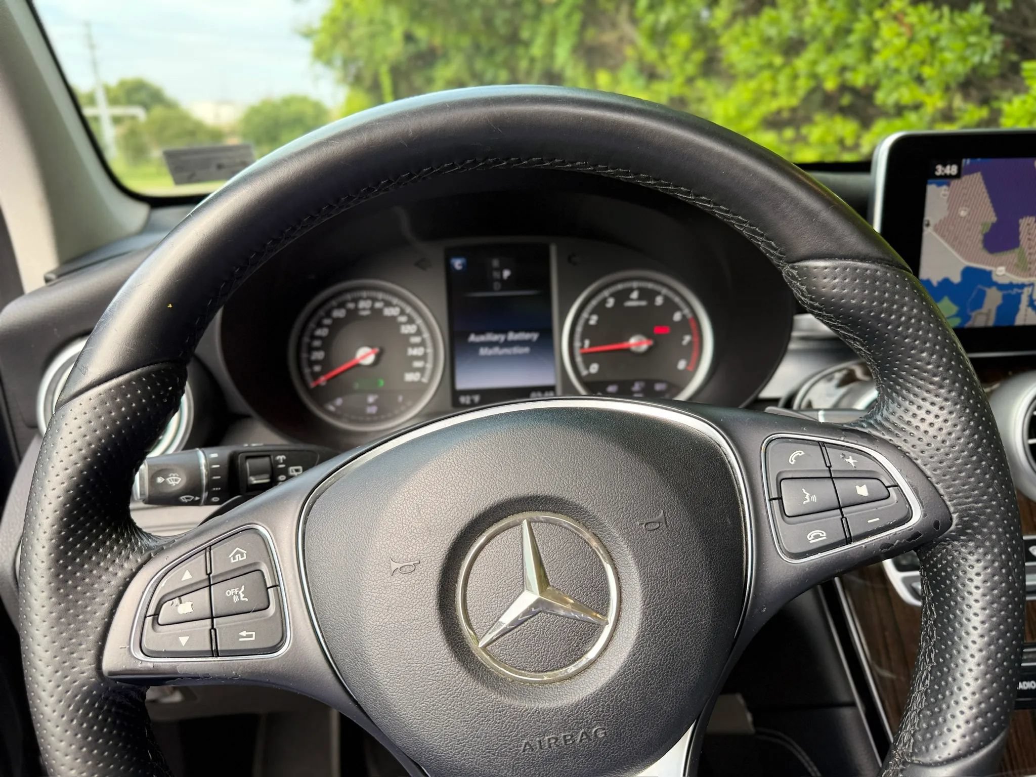 Used 2016 Mercedes-Benz GLC 300 4MATIC w/ Multimedia Package image 38