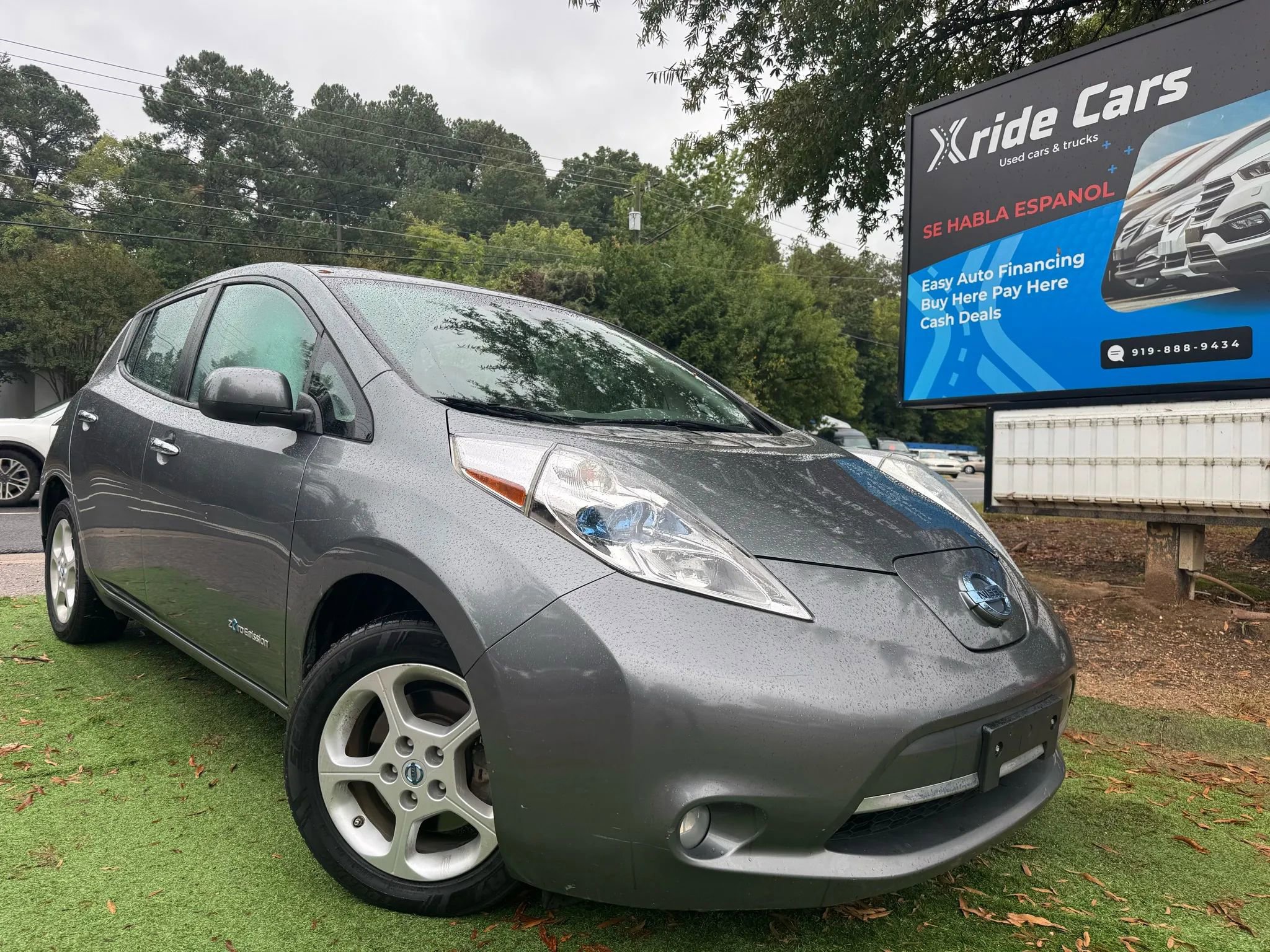 Used 2014 Nissan Leaf SV w/ LED & Quick Charge Package