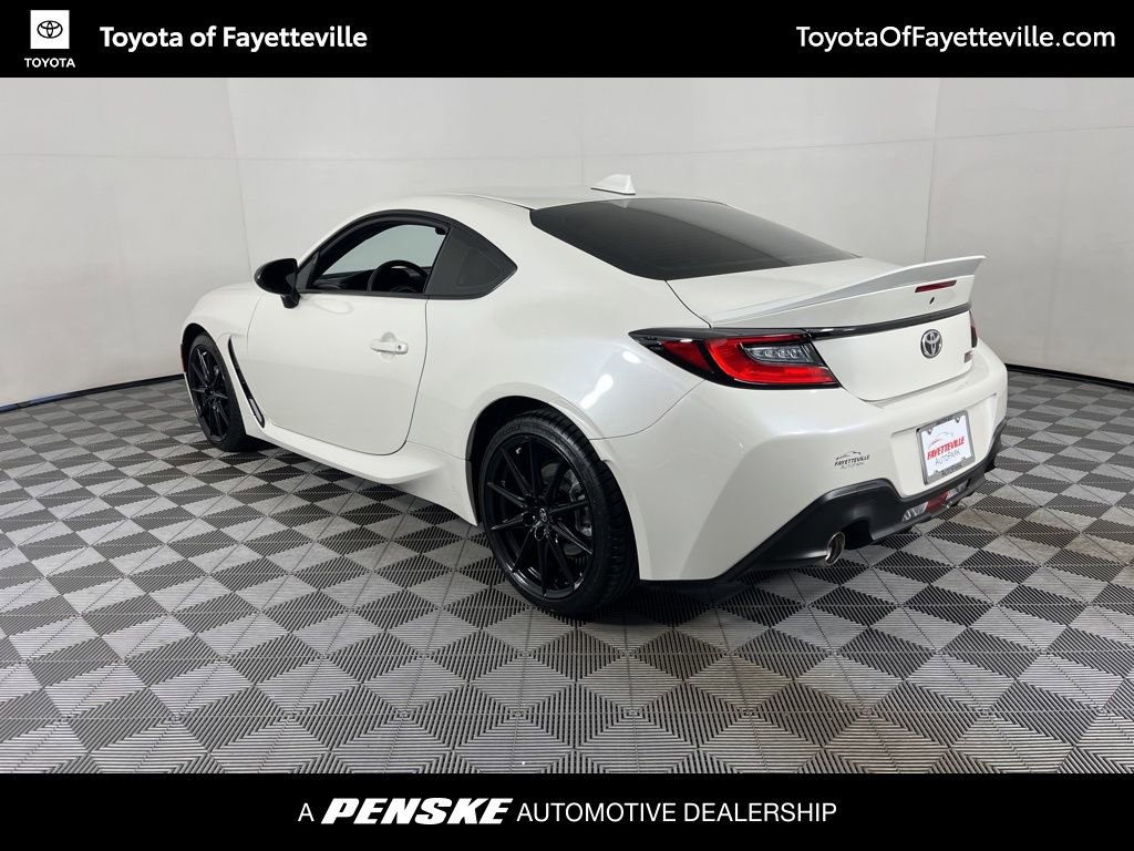 Used 2024 Toyota GR86 Premium image 13