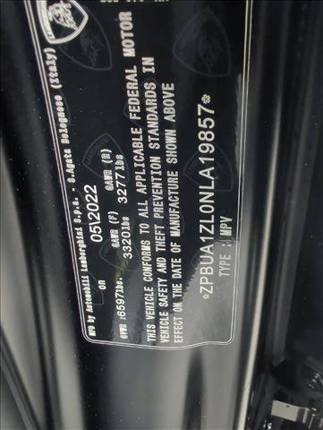 Used 2022 Lamborghini Urus AWD/4WD image 25