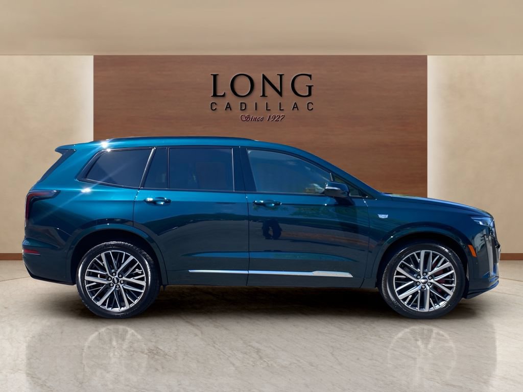 Used 2025 Cadillac XT6 Sport w/ Platinum Package AWD/4WD image 6