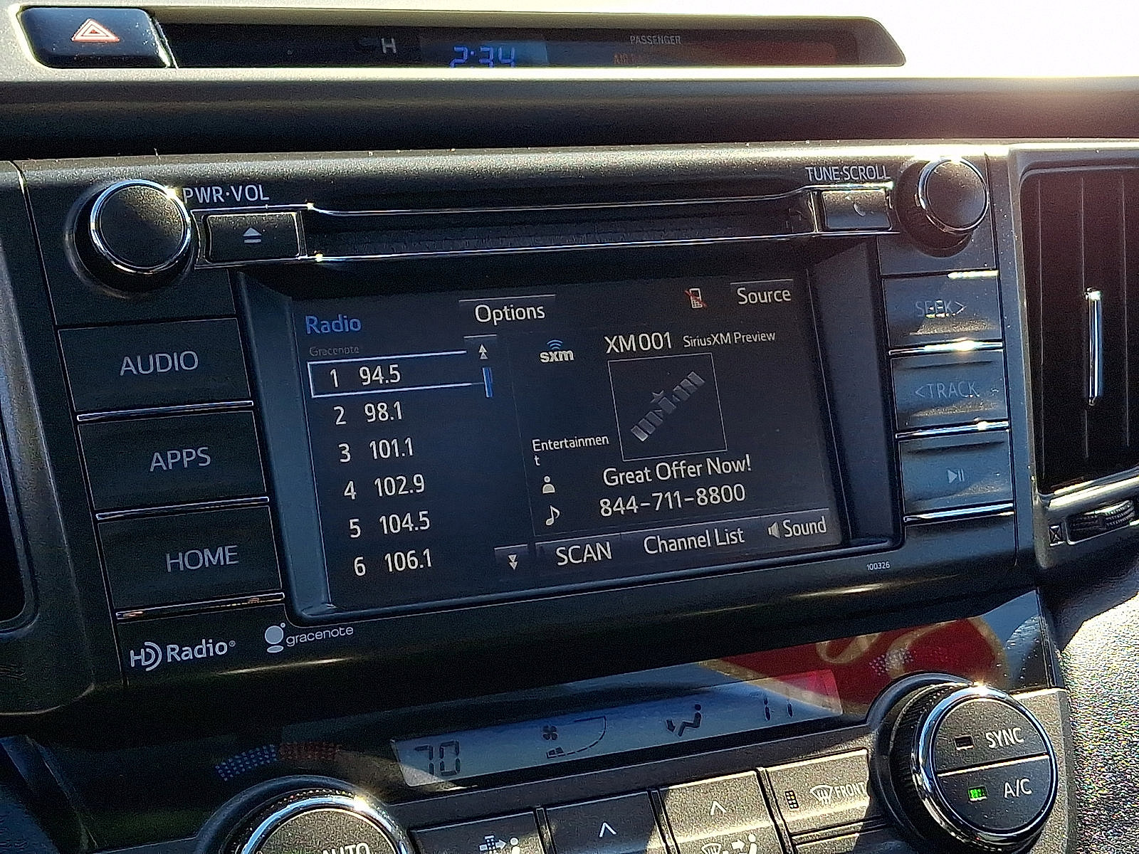 Used 2014 Toyota RAV4 XLE image 17