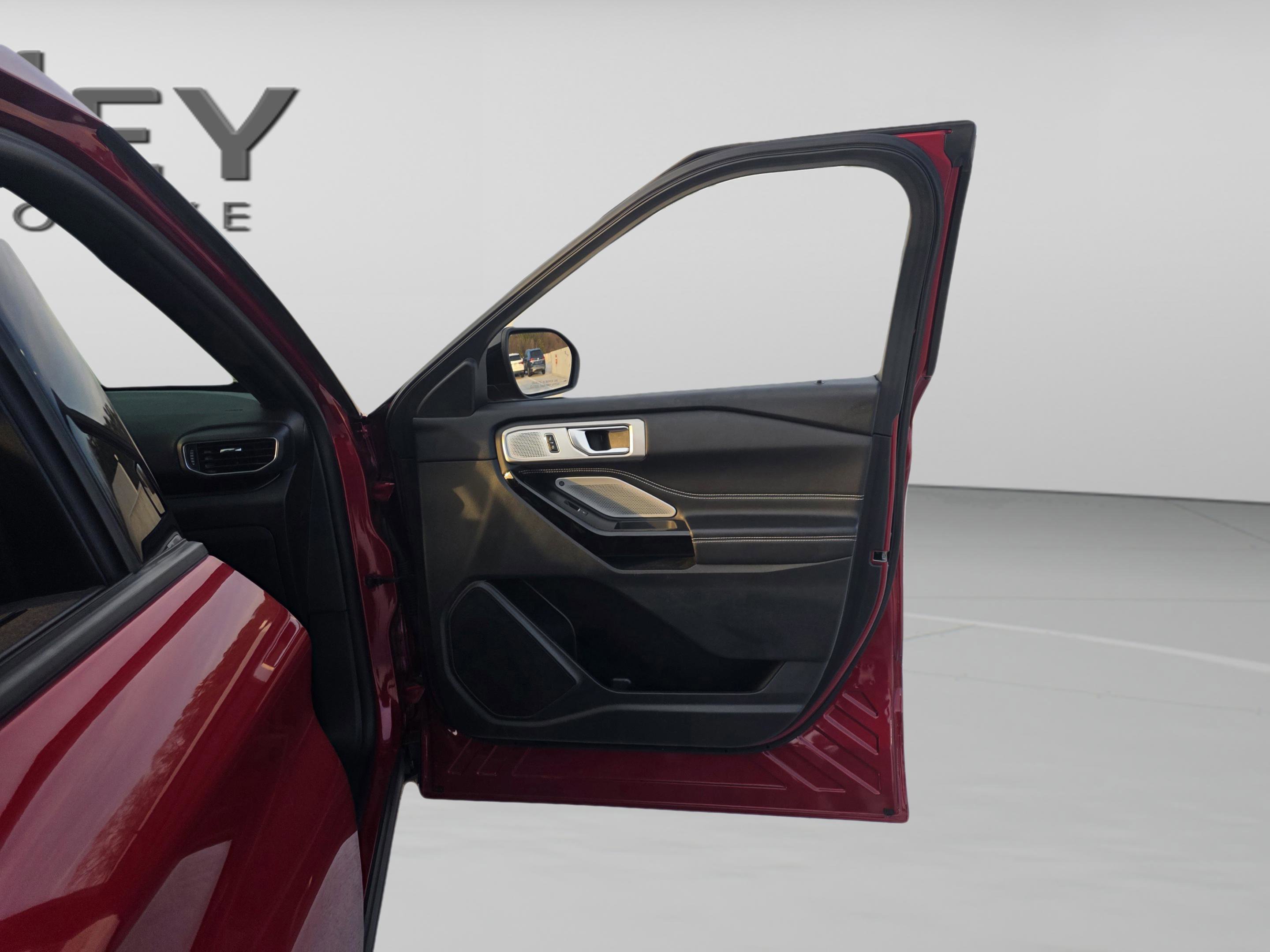 Used 2023 Ford Explorer ST w/ Equipment Group 401A image 25