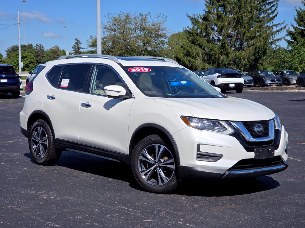 Used 2019 Nissan Rogue SV w/ Sun & Sound Touring Package AWD/4WD image 2