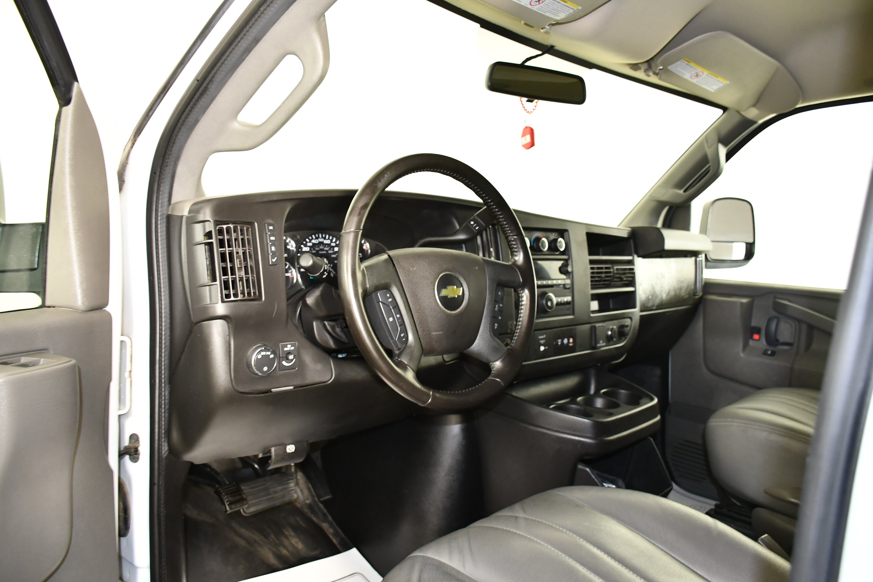 Used 2020 Chevrolet Express 2500 w/ Driver Convenience Package RWD image 37