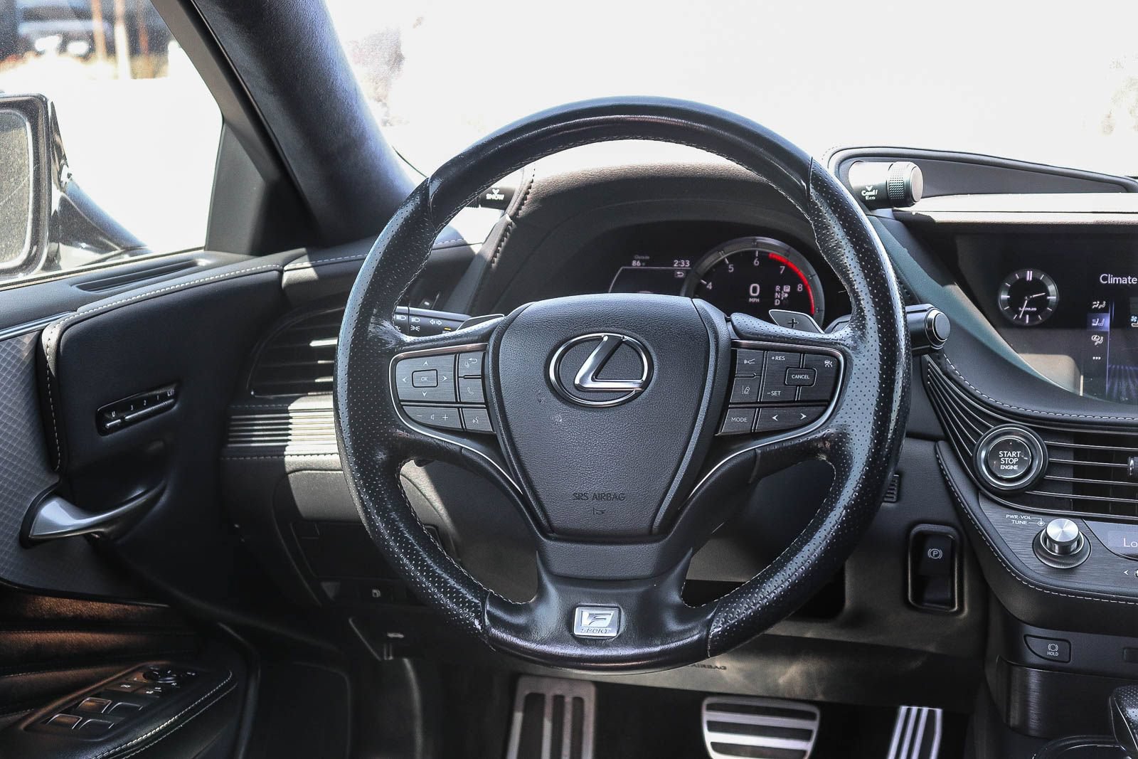 Used 2018 Lexus LS 500 F Sport w/ Accessory Package (Z2) RWD image 17