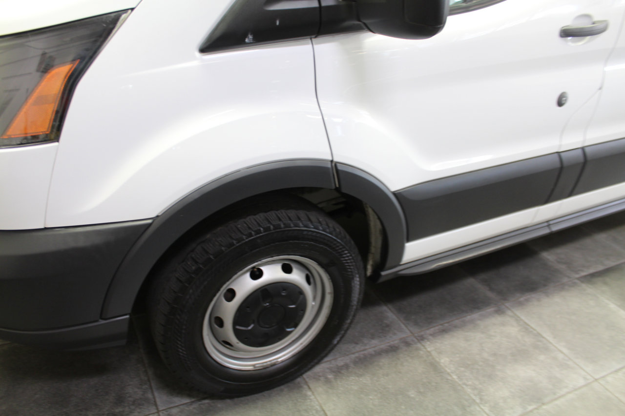 Used 2018 Ford Transit 250 130 Low Roof image 34