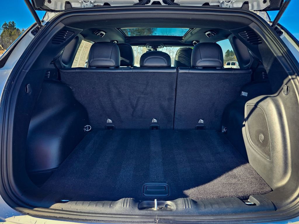 Certified 2024 Jeep Compass Limited w/ High Altitude Package image 36