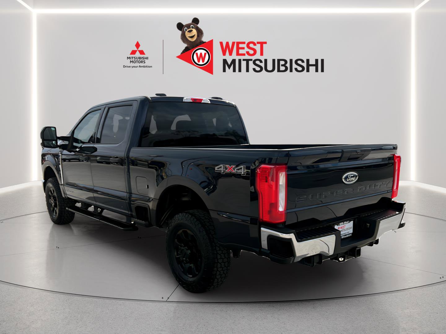 Used 2024 Ford F250 XLT image 4