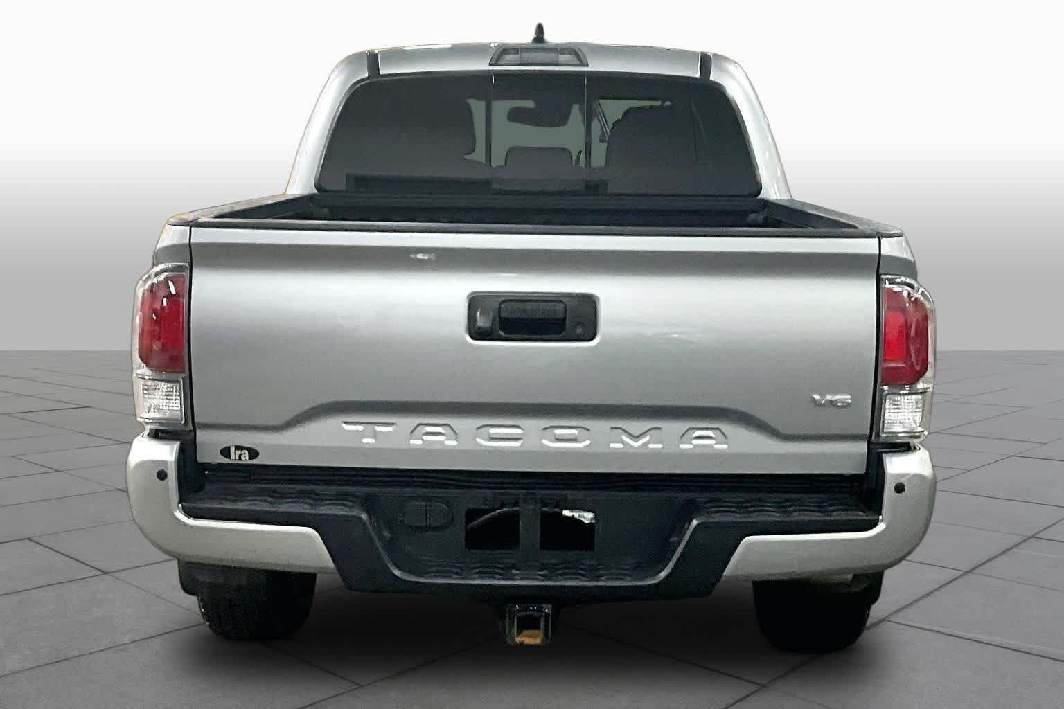 Used 2023 Toyota Tacoma TRD Sport w/ Technology Package AWD/4WD image 5