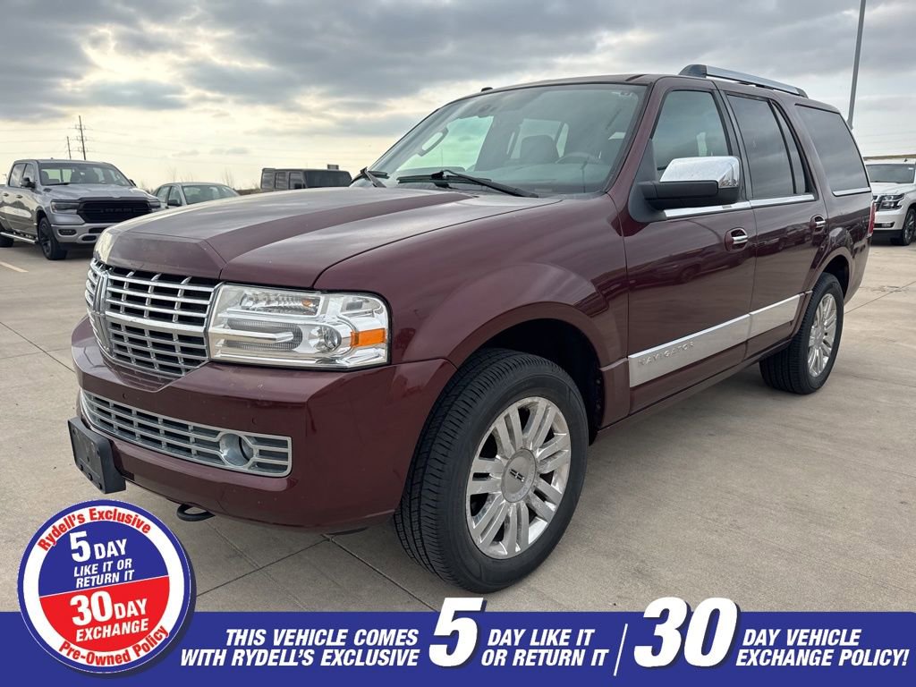Used 2012 Lincoln Navigator 4WD image 2