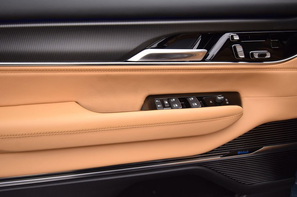 New 2026 Jeep Grand Wagoneer Summit AWD/4WD image 34