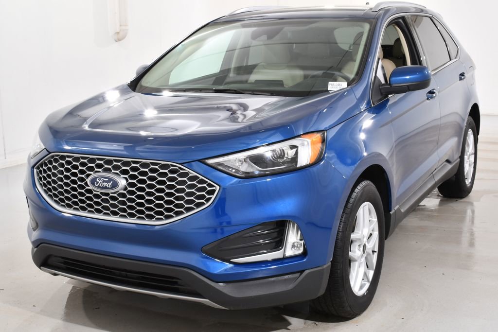 Used 2023 Ford Edge SEL w/ Convenience Package image 2