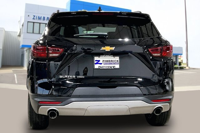 New 2026 Chevrolet Blazer LT w/ Sound & Technology Package AWD/4WD image 4