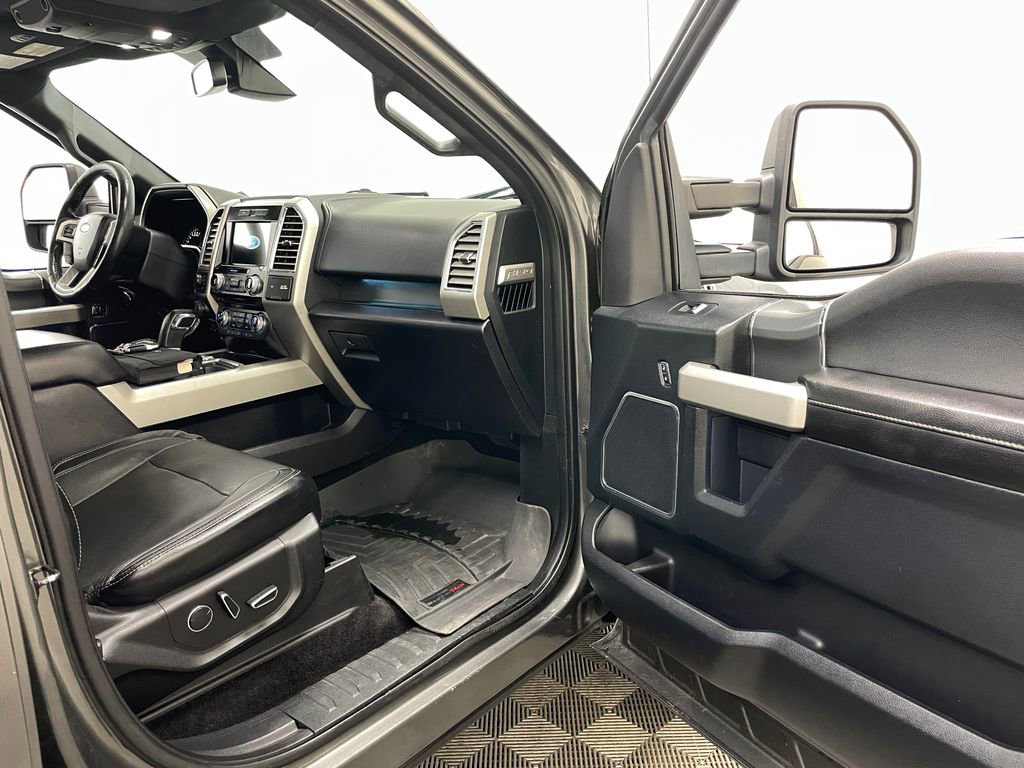 Used 2016 Ford F150 Lariat w/ Equipment Group 502A Luxury image 38