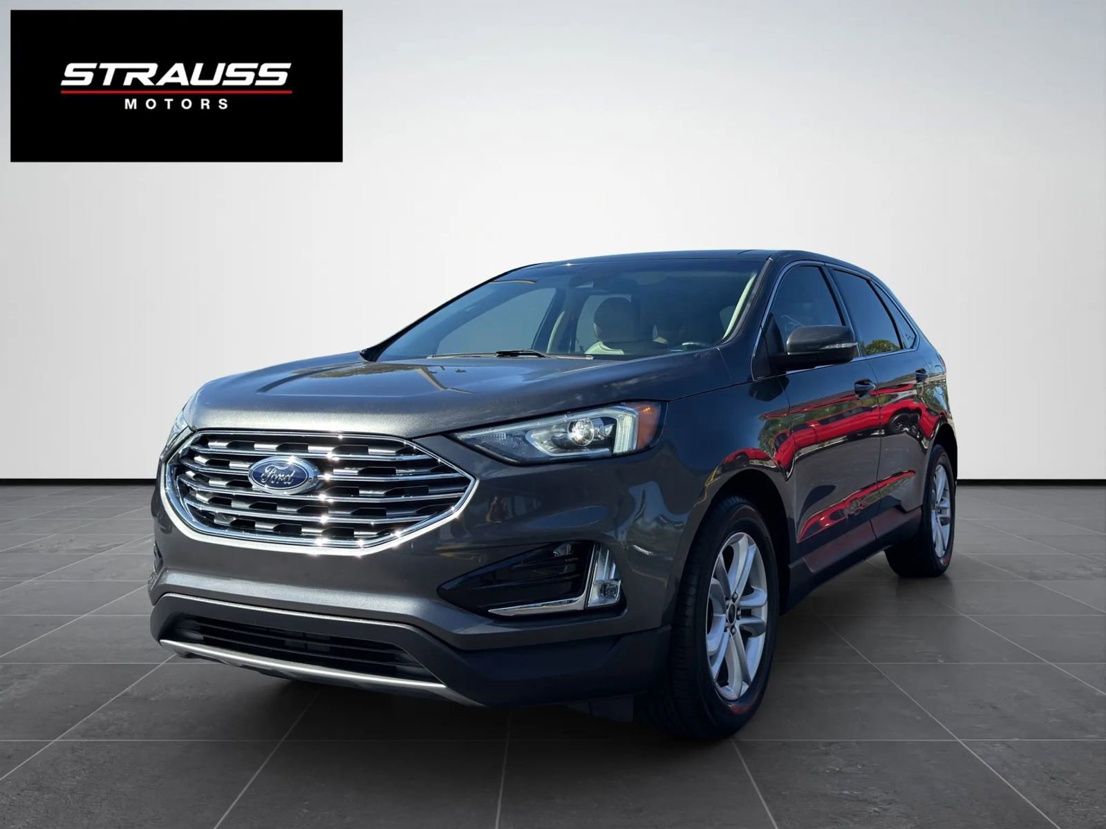 Used 2019 Ford Edge SEL w/ Equipment Group 201A image 4