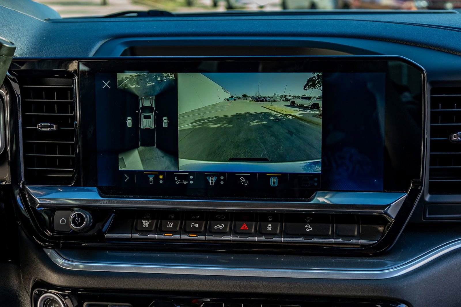 Used 2025 Chevrolet Silverado 2500 High Country w/ Technology Package image 25