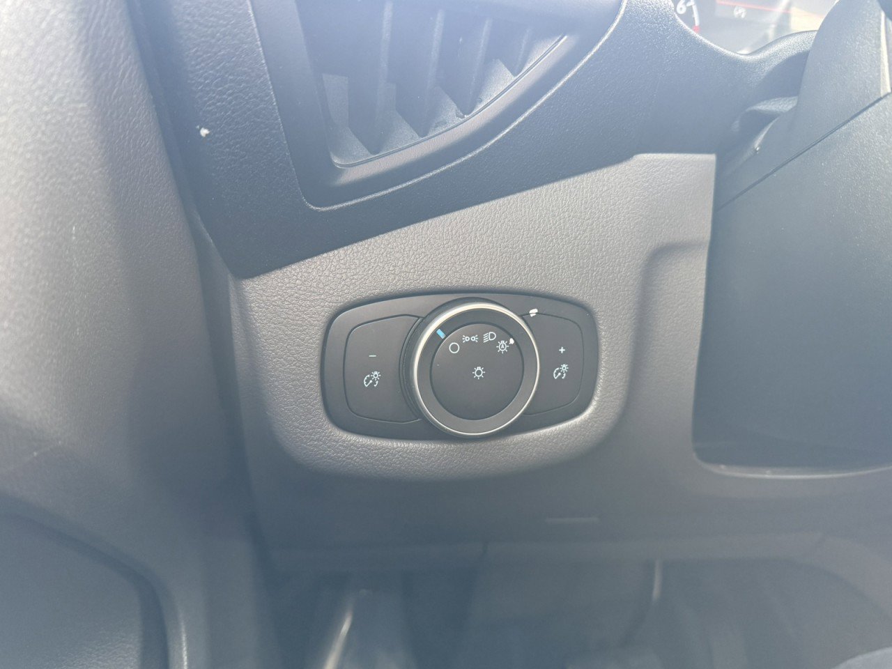 Used 2021 Ford Transit Connect XL image 22