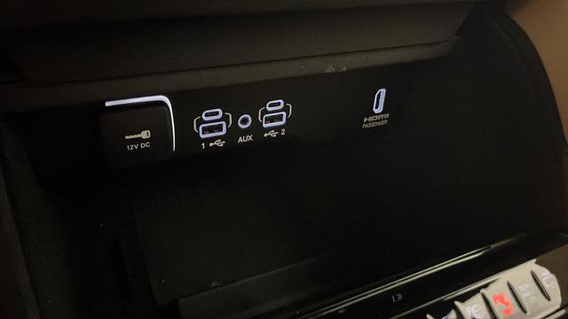 Used 2024 Jeep Grand Wagoneer Series III image 40