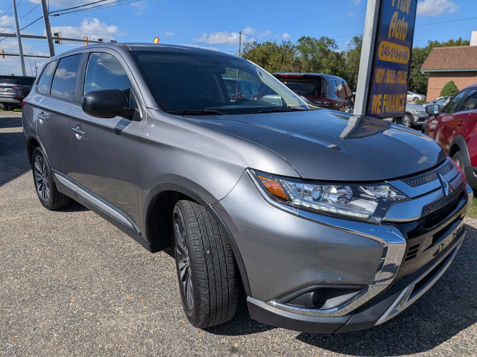 Used 2020 Mitsubishi Outlander ES FWD image 7