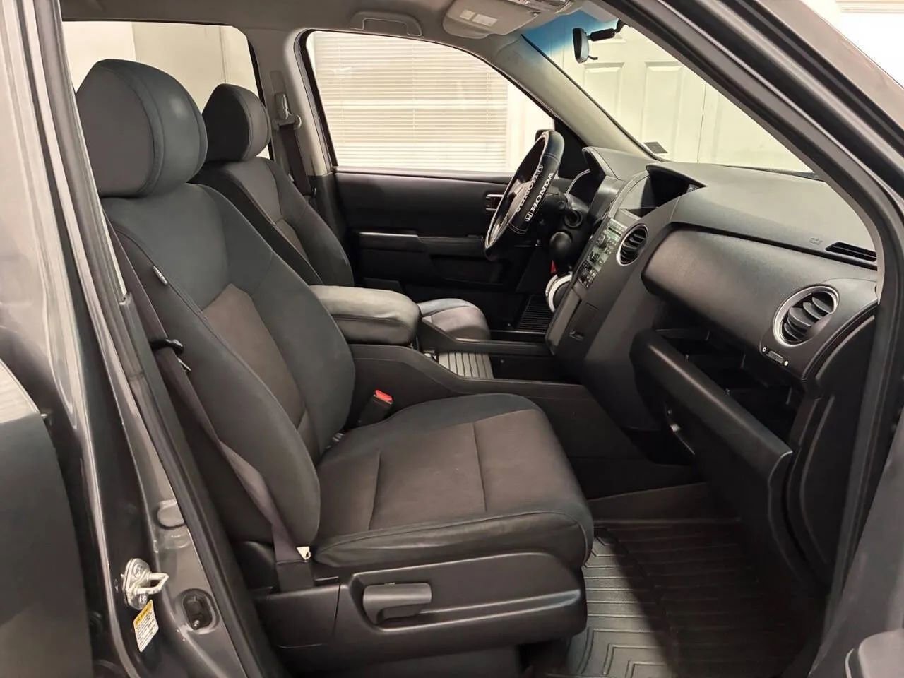 Used 2010 Honda Pilot LX image 22