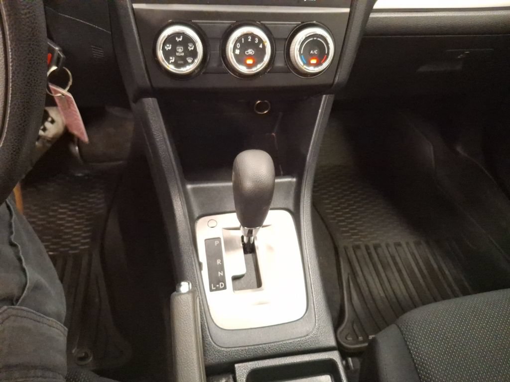 Used 2015 Subaru Impreza 2.0i AWD/4WD image 27