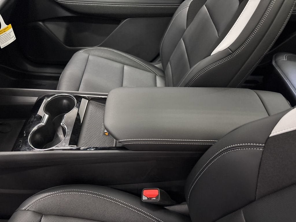 New 2026 Chevrolet Blazer EV LT AWD/4WD image 16