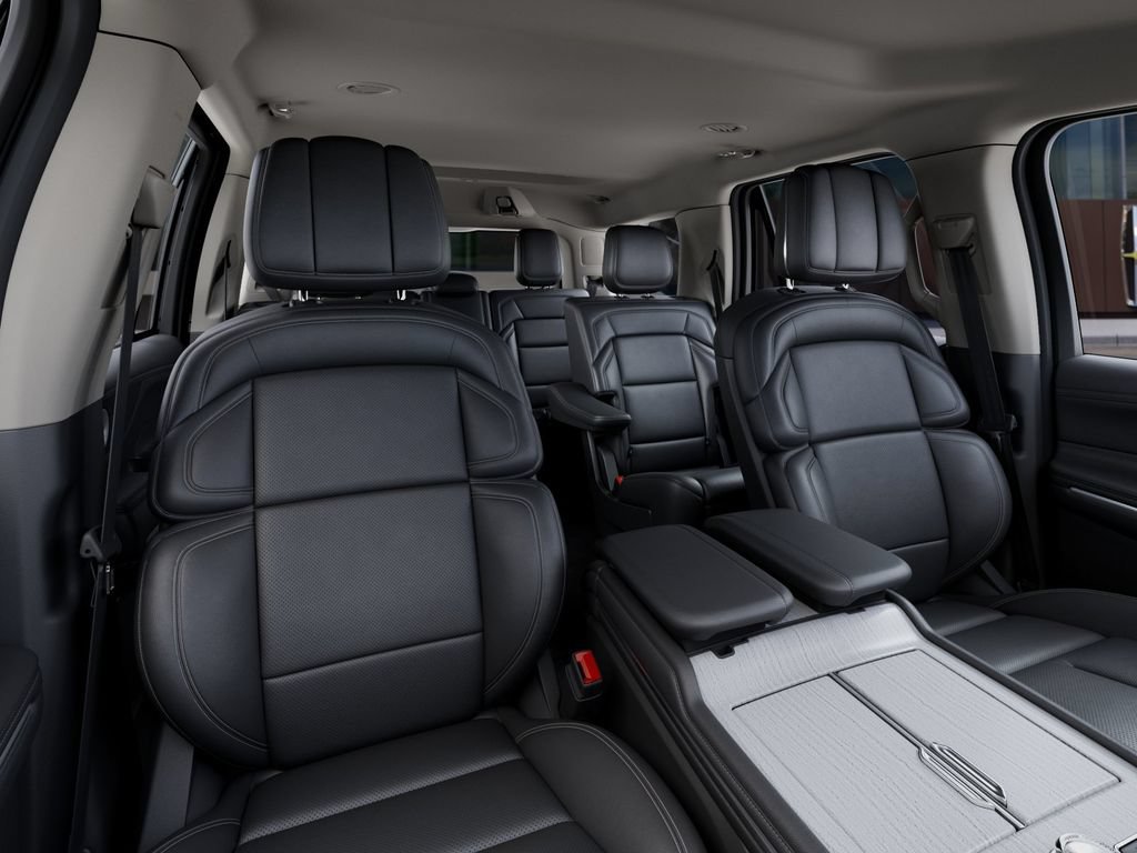 New 2027 Lincoln Navigator Premiere AWD/4WD image 10