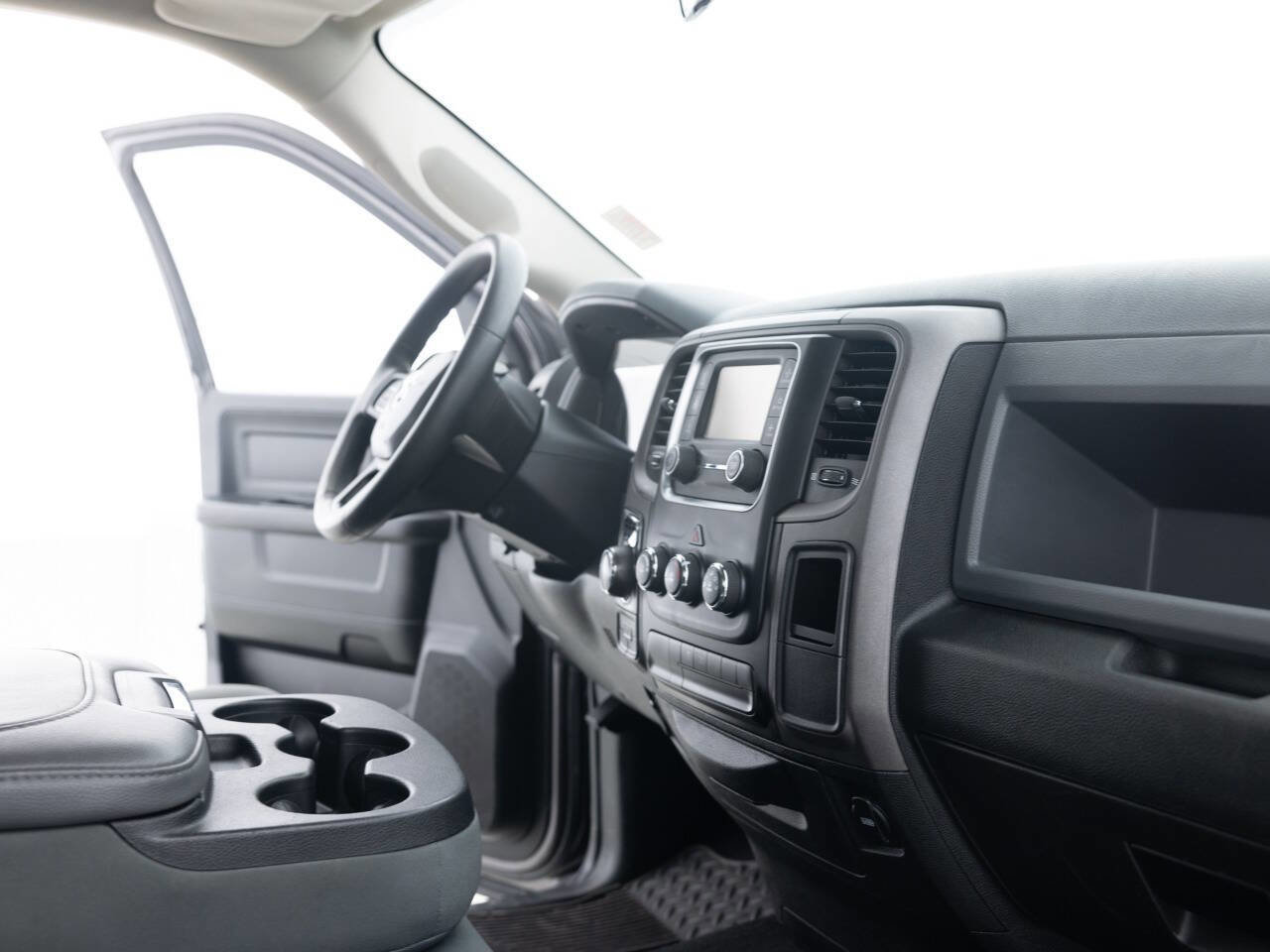 Used 2018 RAM 1500 Express w/ Express Value Package AWD/4WD image 34
