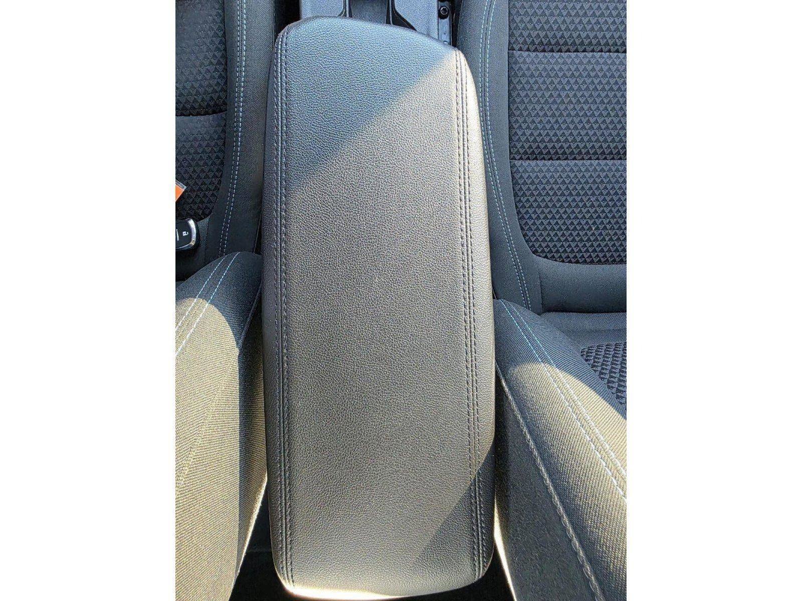 Used 2022 Chevrolet Bolt EUV LT w/ Comfort Package image 20