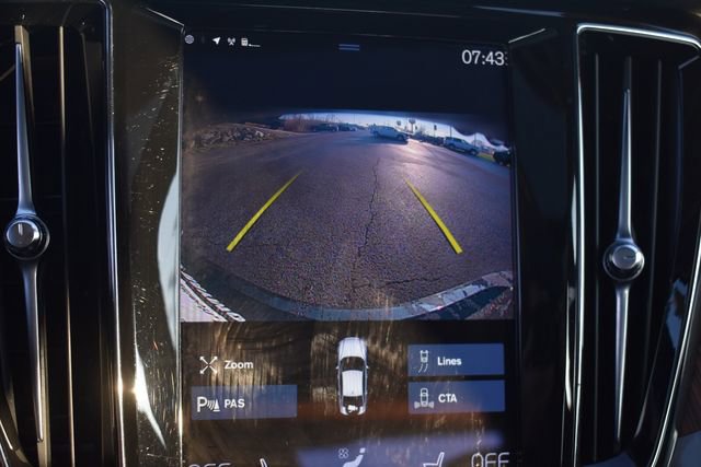 Used 2022 Volvo S60 B5 Momentum w/ Premium Package image 31
