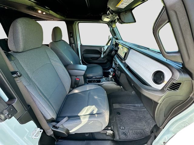 Used 2024 Jeep Wrangler Sport S AWD/4WD image 27