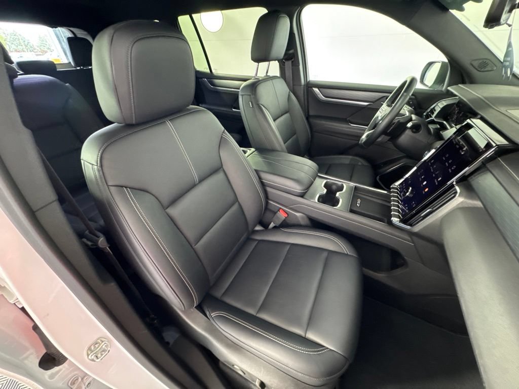 Certified 2026 GMC Acadia Elevation w/ Elevation Premium Package AWD/4WD image 47