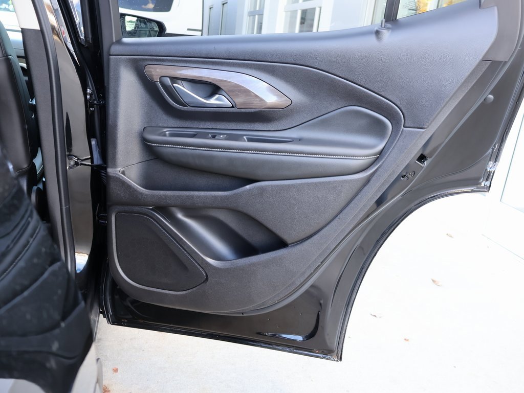 Certified 2024 GMC Terrain Denali w/ Denali Premium Package image 31