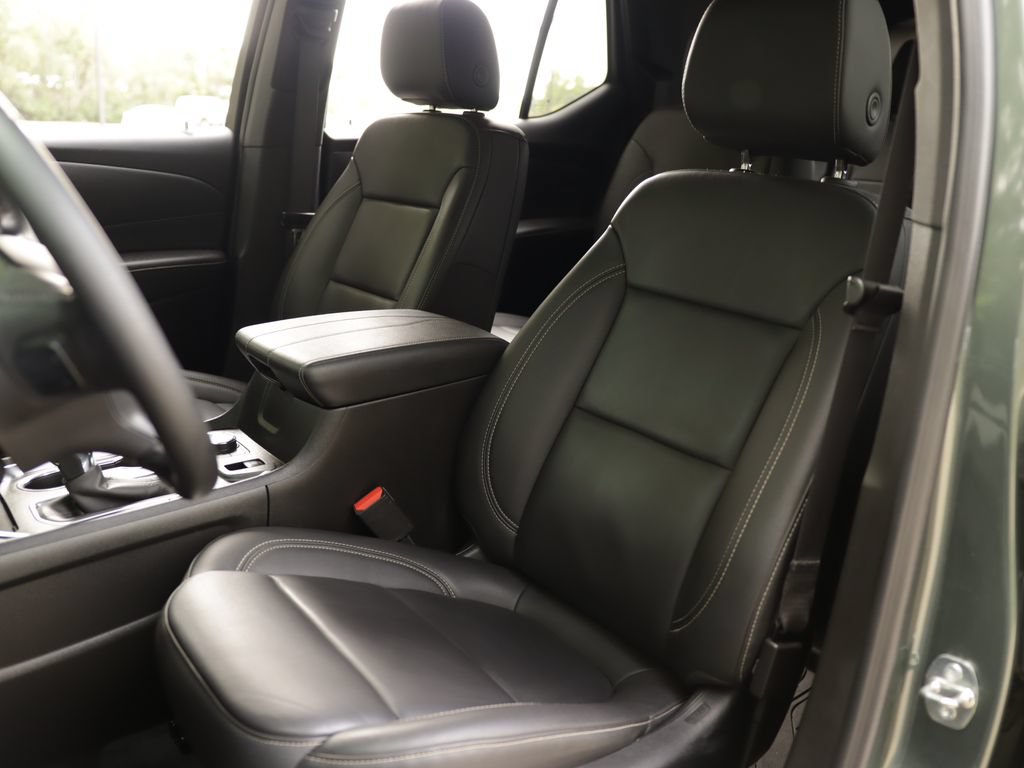 Used 2023 Chevrolet Traverse LT w/ LPO, Floor Liner Package AWD/4WD image 22