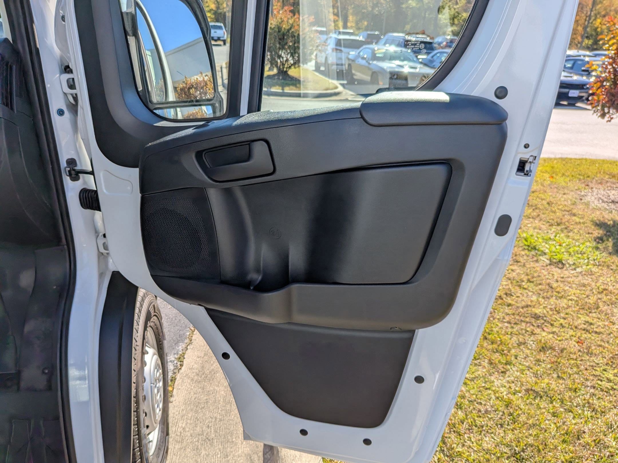 New 2026 RAM ProMaster 1500 w/ Convenience Group FWD image 28