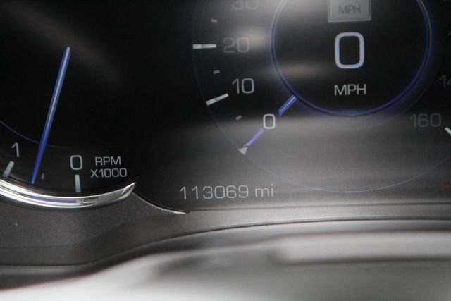Used 2018 Cadillac Escalade ESV Luxury AWD/4WD image 20