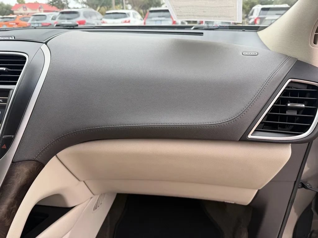 Used 2016 Lincoln MKX Select w/ Select Plus Package FWD image 28
