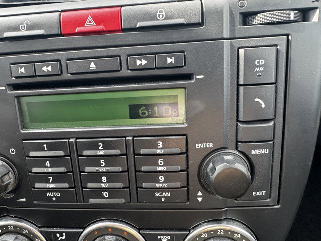 Used 2011 Land Rover LR2 HSE image 31