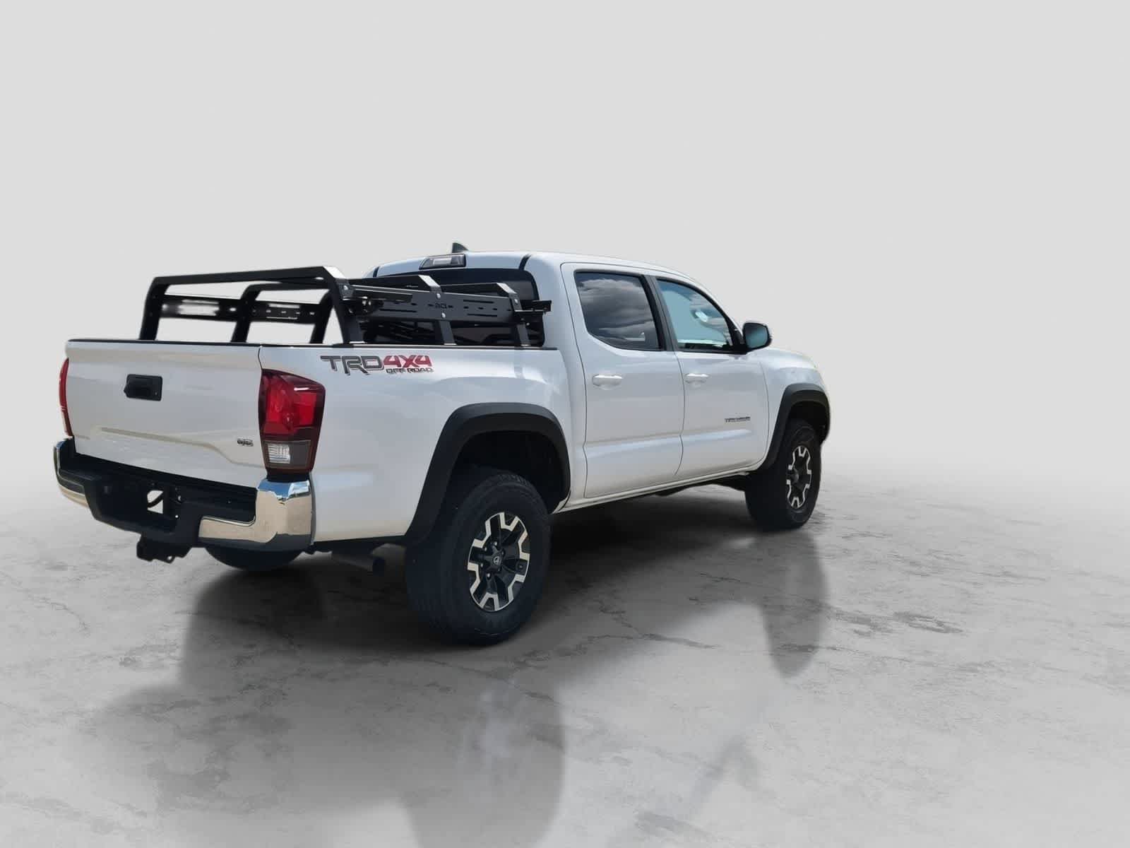 Used 2019 Toyota Tacoma TRD Off-Road AWD/4WD image 8