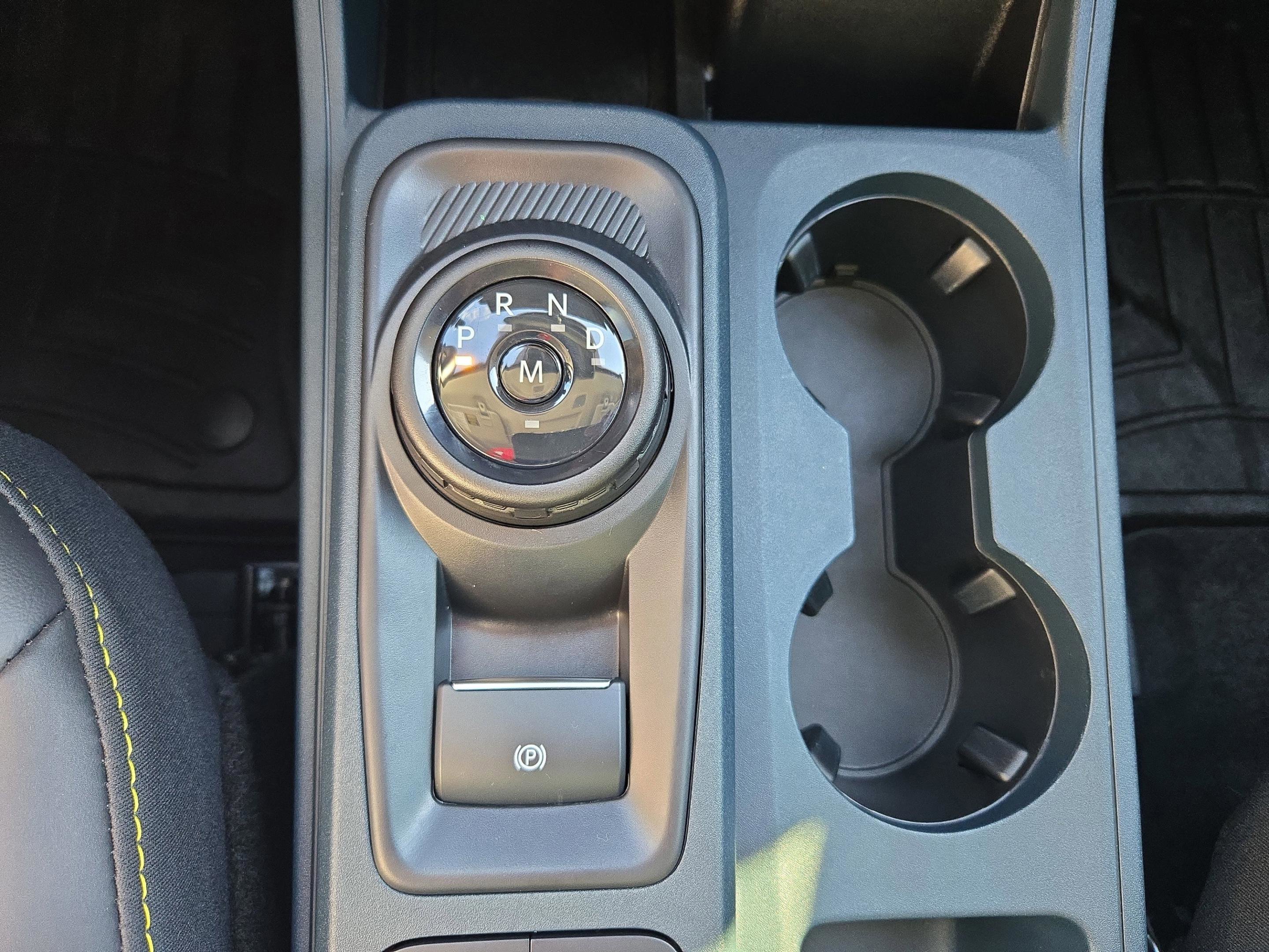 Used 2025 Ford Maverick Lobo image 12