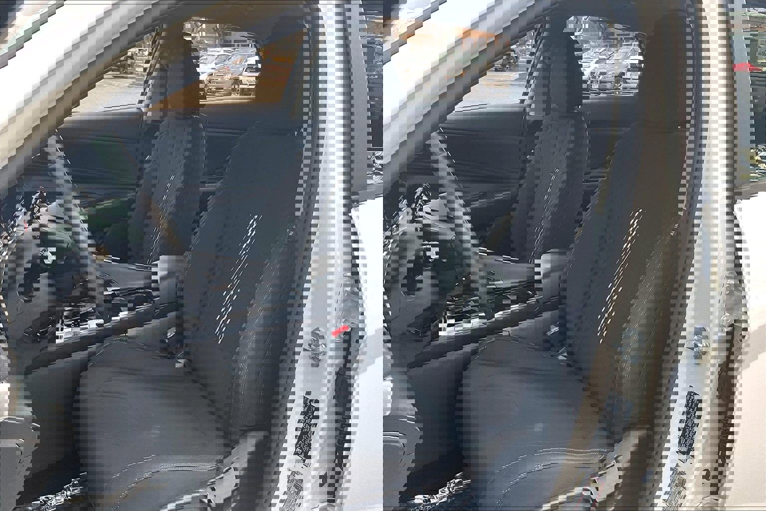 Used 2023 Hyundai Elantra SEL w/ Convenience Package image 29