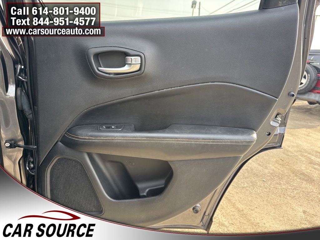 Used 2018 Jeep Compass Latitude w/ Popular Equipment Group image 30